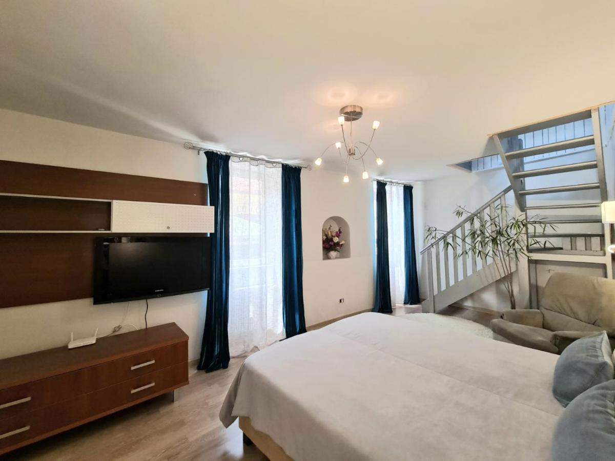 Happy House Apartment Brasov Exterior photo