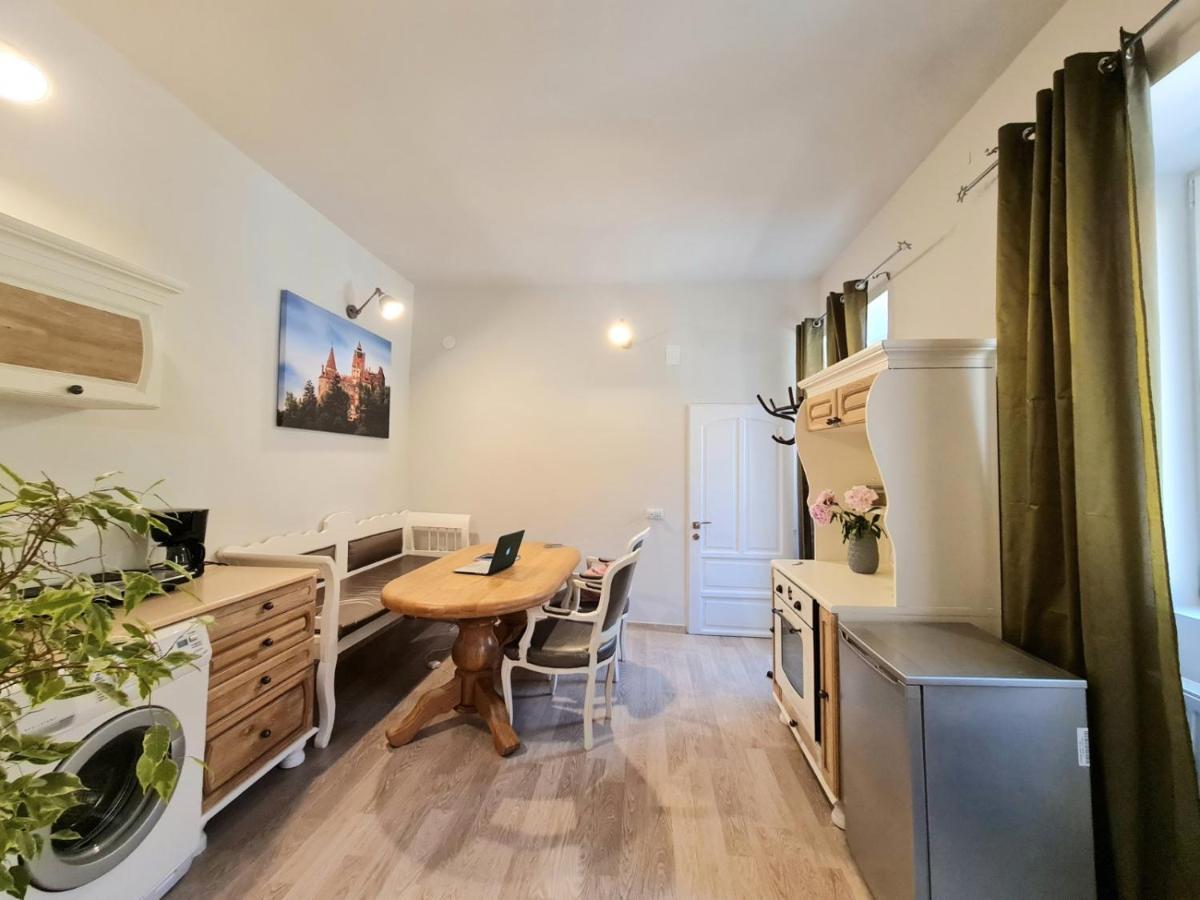 Happy House Apartment Brasov Exterior photo