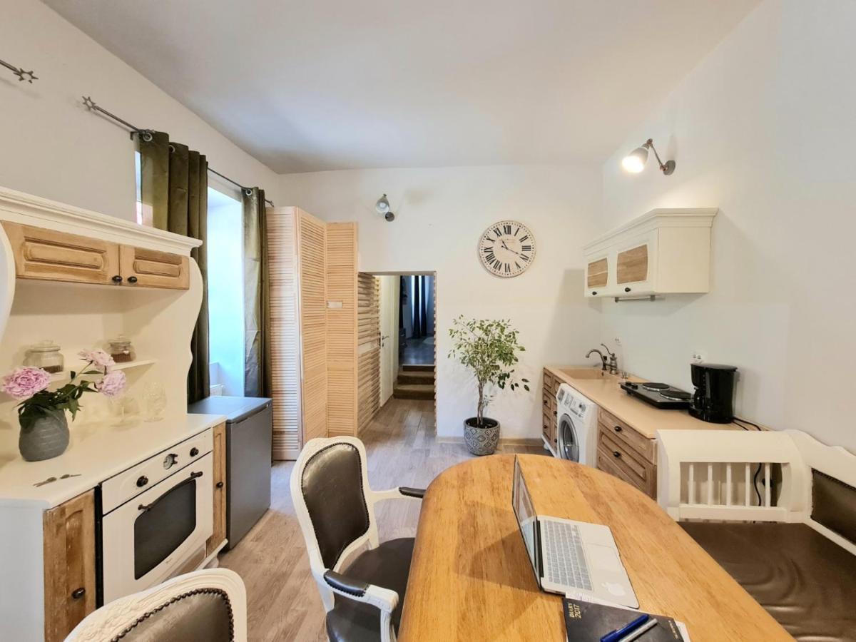 Happy House Apartment Brasov Exterior photo